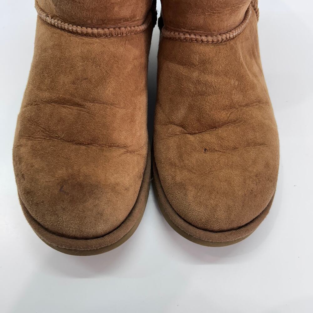 UGG Classic Short II Boot in Chestnut 7 Style 1016223 - Picture 4 of 9
